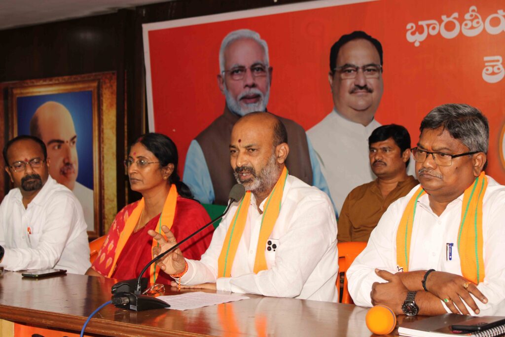 Bandi Sanjay flays KCR taking revenge on Gouravelli project oustees