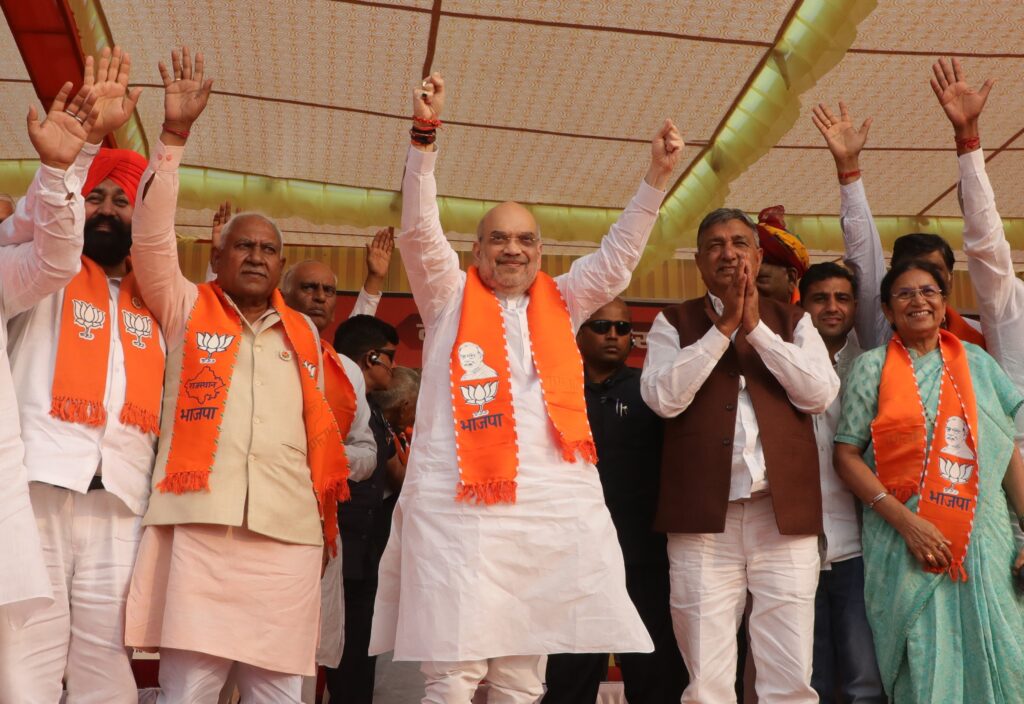 Amit Shah calls Congress ‘anti-backward class’