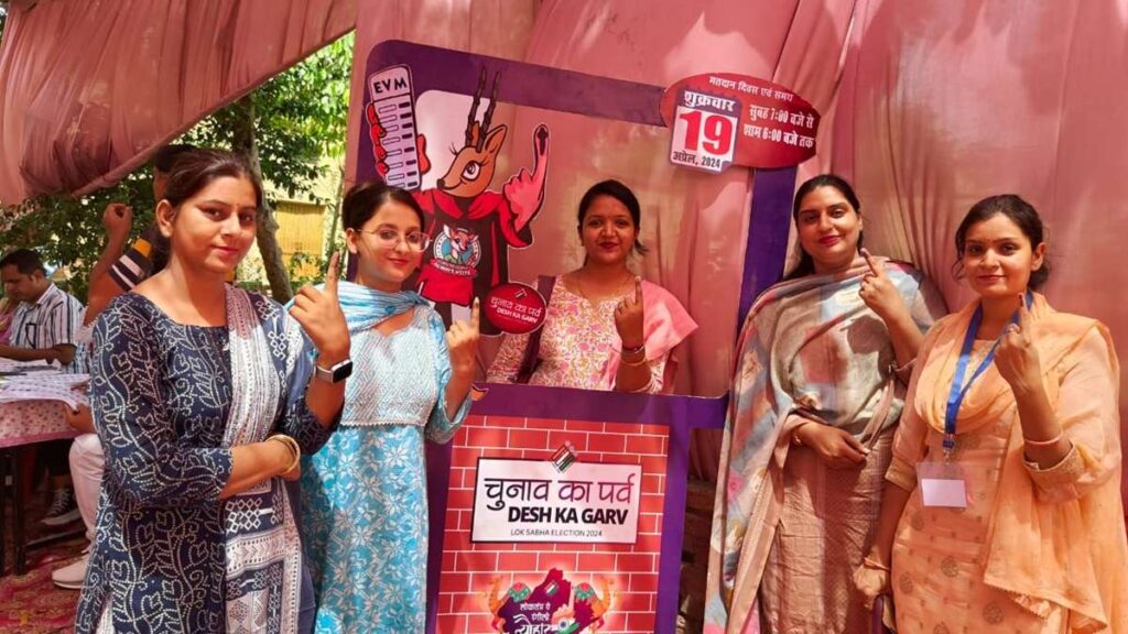 62% voter turnout in first phase