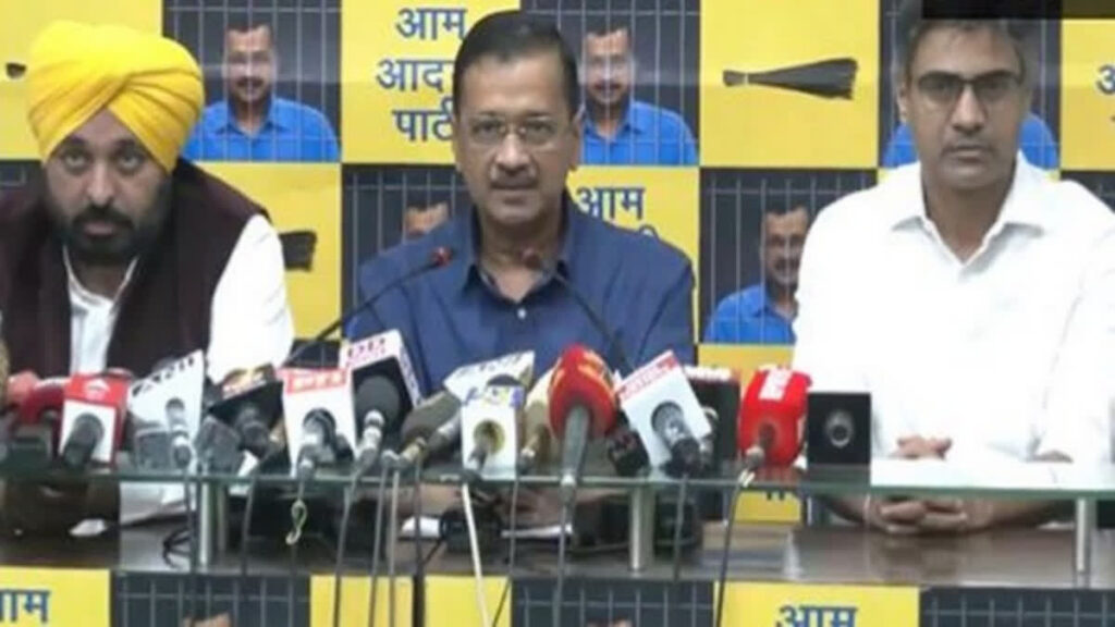 Kejriwal launches 10 poll guarantees