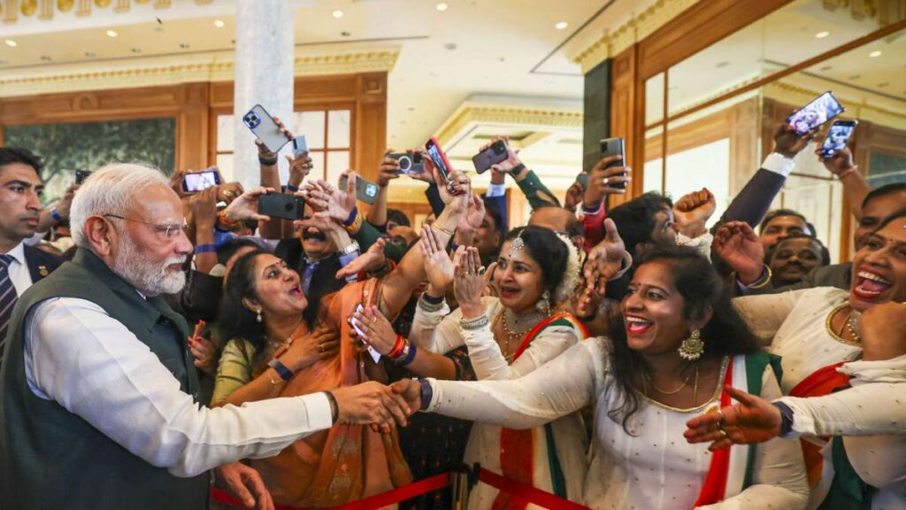 PM Modi visits iconic mosque, meets Indian diaspora in Brunei